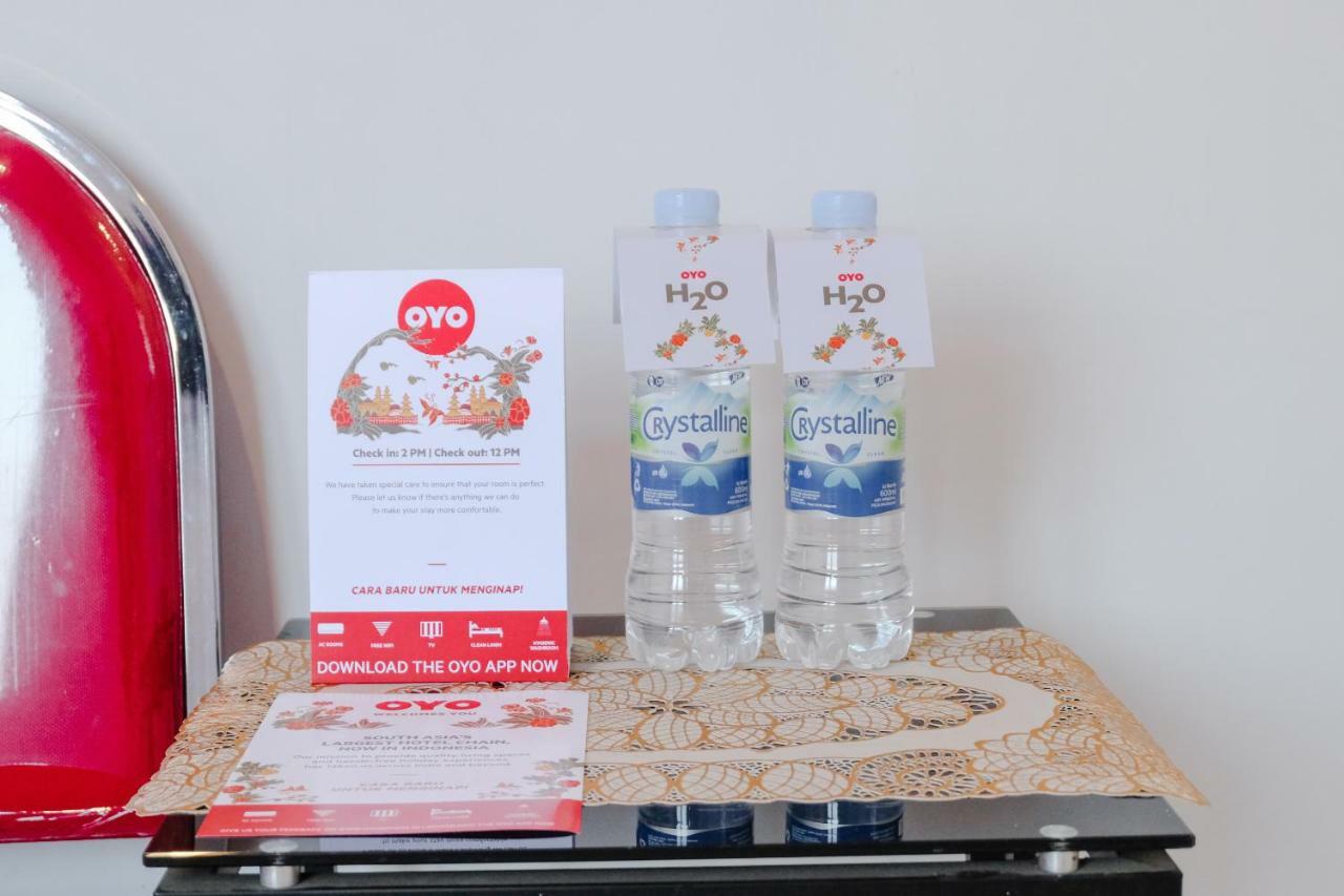 Super Oyo 995 Alice'S Homestay Syariah Jembel Exterior foto